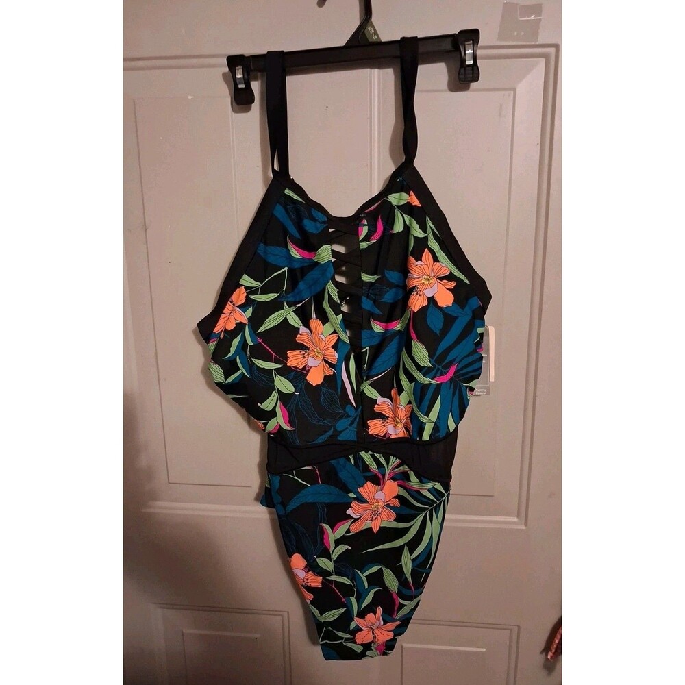 Terra & Sky Women's 2X One Piece Swimsuit Tropical Floral Black NWT Ruching